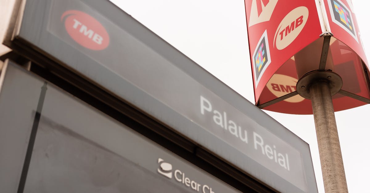 How Directional Signage Enhances Residential Safety and Accessibility