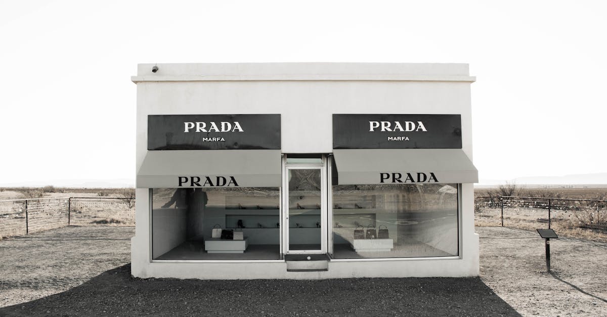 Innovative Ideas for Custom Home Signage Placement